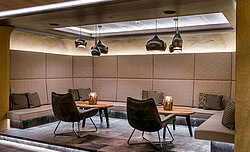 Premium leather floor and walls, tiling, Freund GmbH, lounge in the Hotel Gmachl